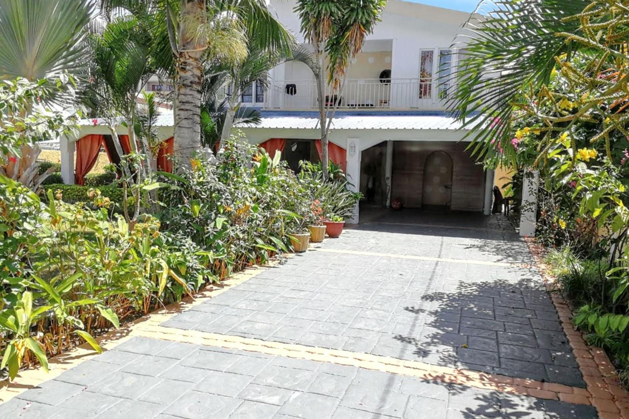 Charming Studio In Flic En Flac With Enclosed Garden 25M² المظهر الخارجي الصورة