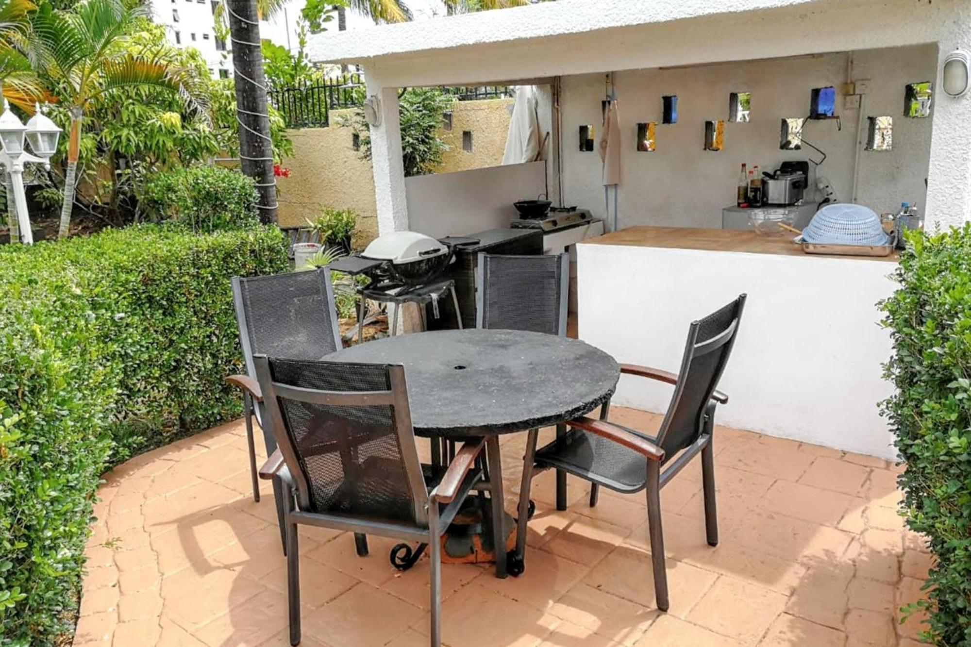 Charming Studio In Flic En Flac With Enclosed Garden 25M² المظهر الخارجي الصورة